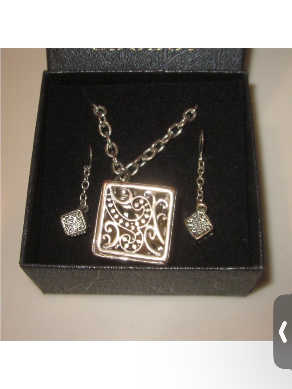 Silver Filigree NWT Square Cube Pendant Necklace and Earring Set